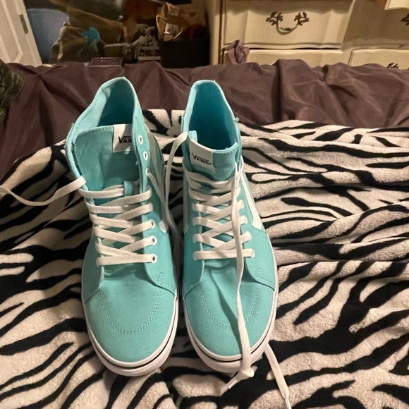 teal high top vans (never worn) size 11 - Picture 3 of 6
